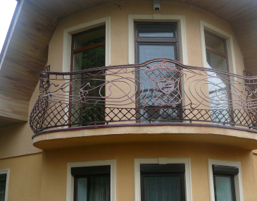 Балконов